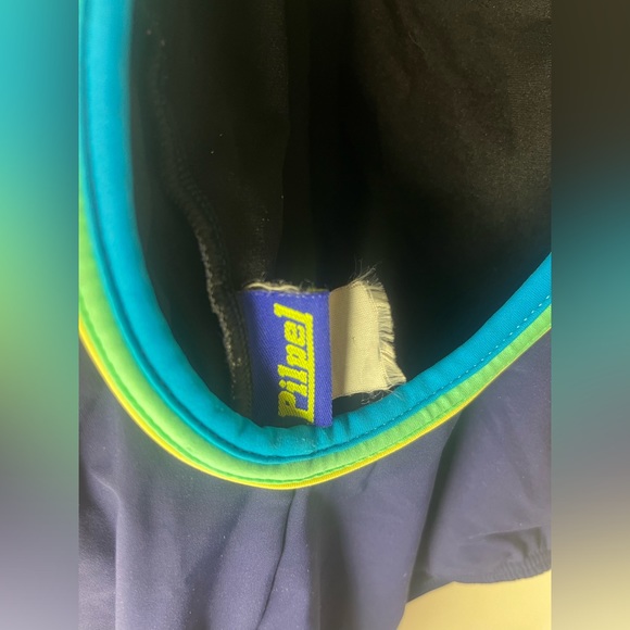 Hi, selling this cute bathing suit in size S. - Picture 8 of 8